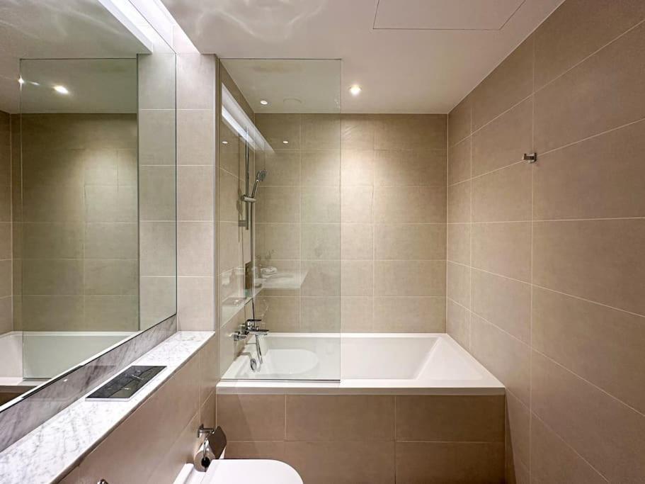 Higuests - Dream Vacation In La Rive 1 * Dubai