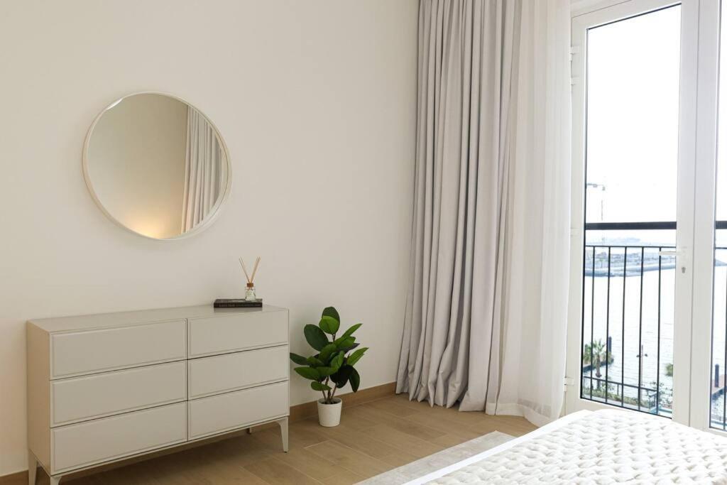 Higuests - Dream Vacation In La Rive 1 *
