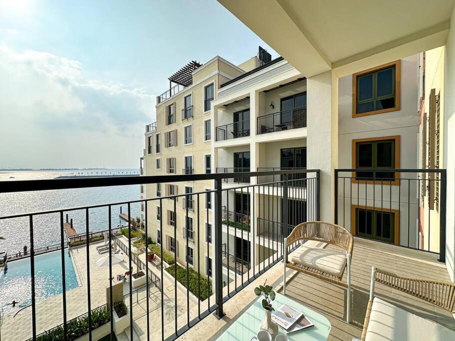 Apartemen Higuests - Dream Vacation In La Rive 1 Dubai