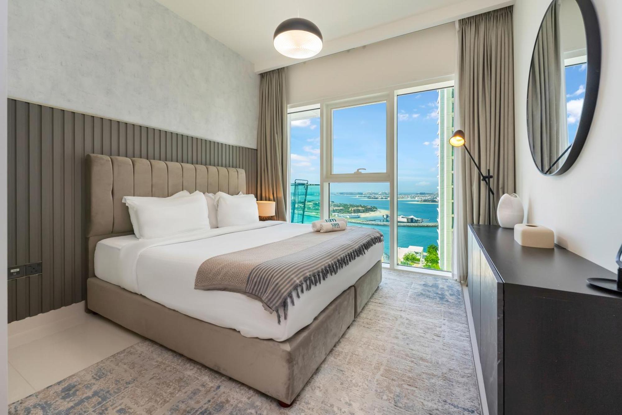 Apartamento Fam Living - Beachfront Getaway In Emaar Beachfront - Private Access And Luxury Amenities