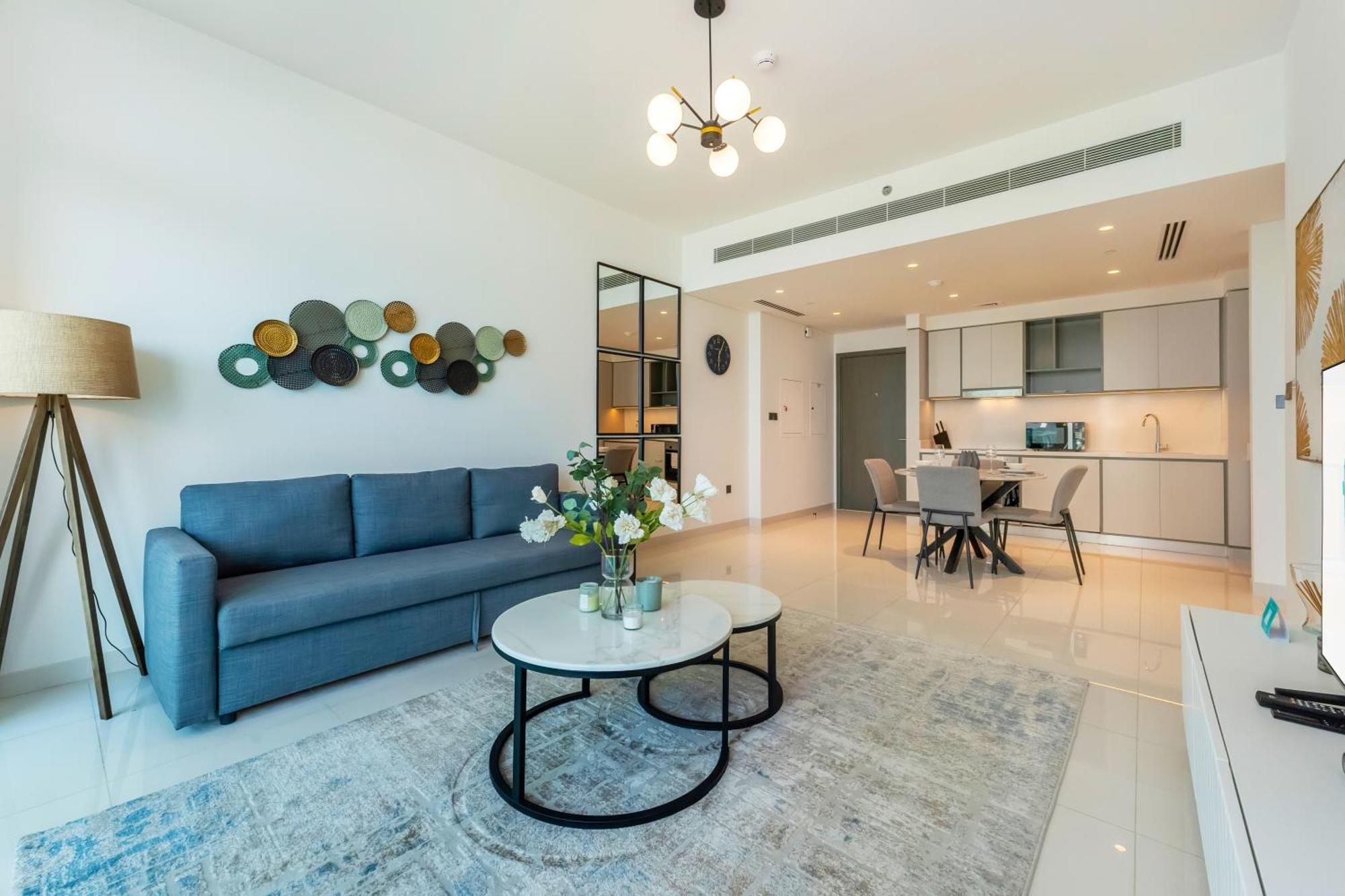 Apartamento Fam Living - Beachfront Getaway In Emaar Beachfront - Private Access And Luxury Amenities *