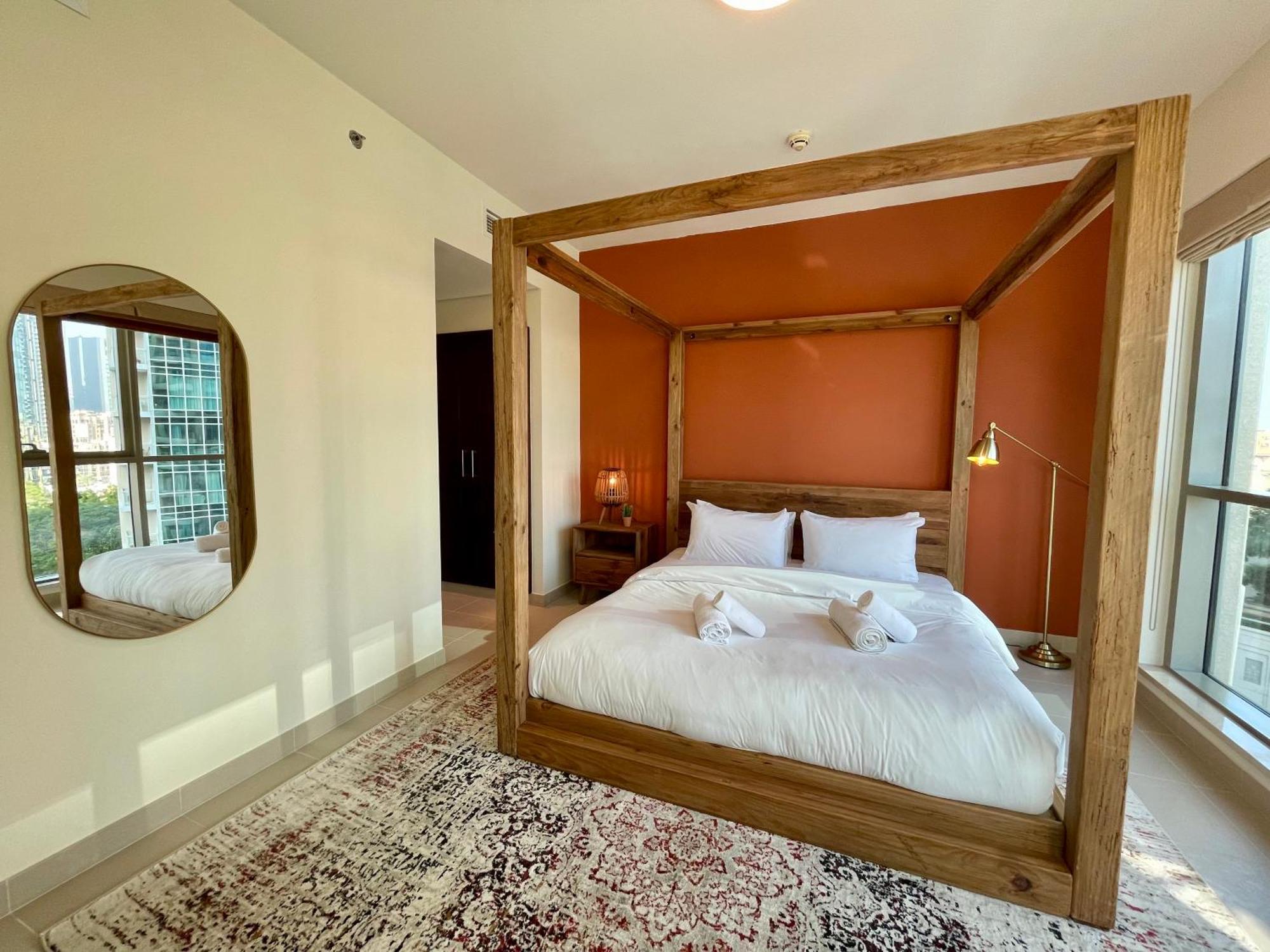 Cosy & Spacious 2 Bedroom L Magical Boulevard View L By Burj & Mall I Pool I Gym I Family Friendly Dubai