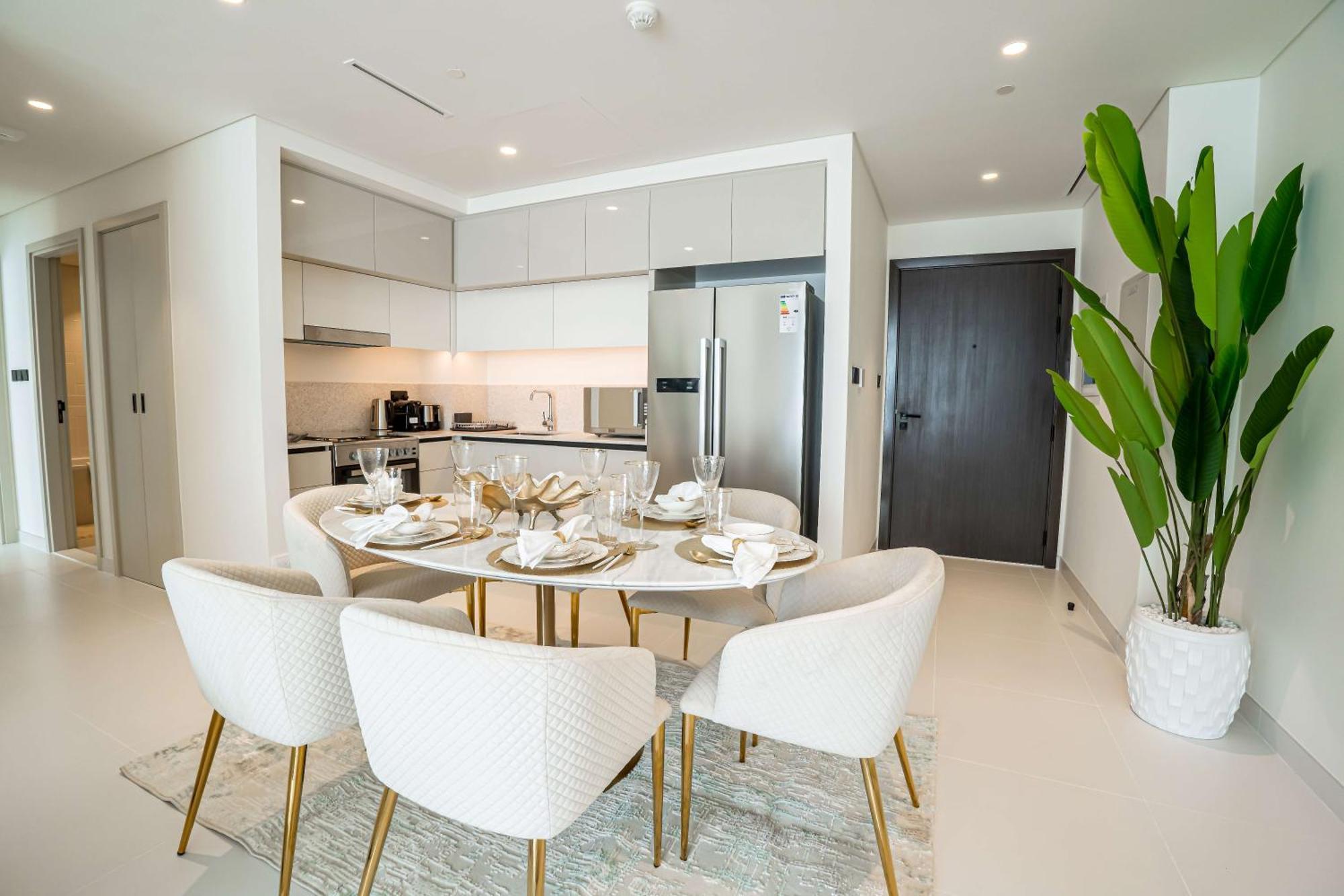 Veluxa - Luxe 2bed In Beachfront Apartment *