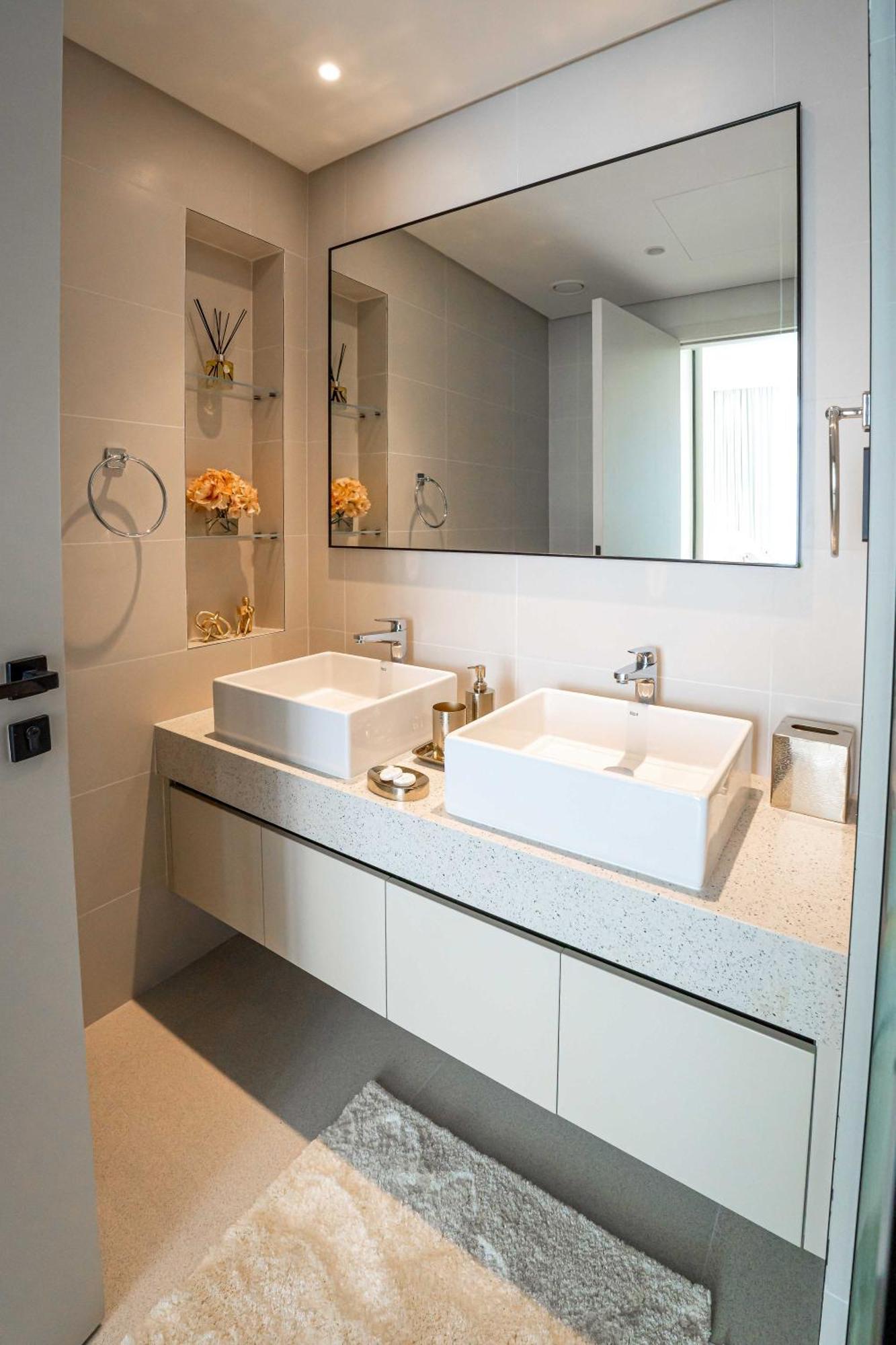 Veluxa - Luxe 2bed In Beachfront Apartment