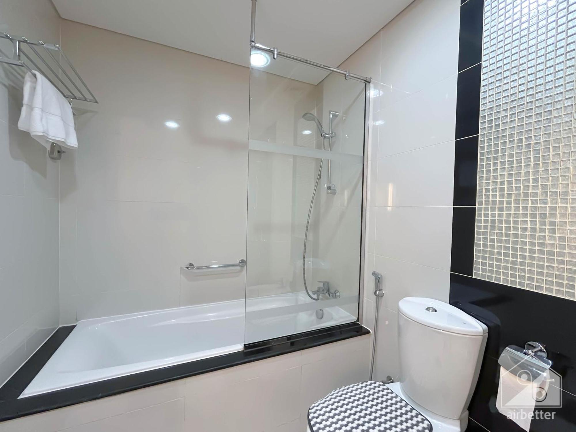 Damac Mall Luxury 1b Apartamento *