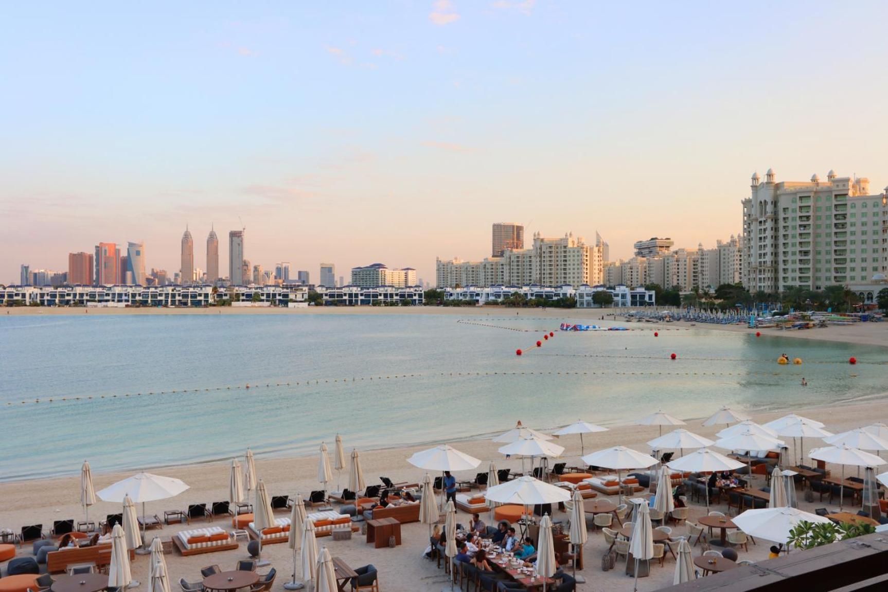 Livbnb Seaside In Palm Jumeirah With Private Terrace And Direct Access To Nakheel Mall Apartment