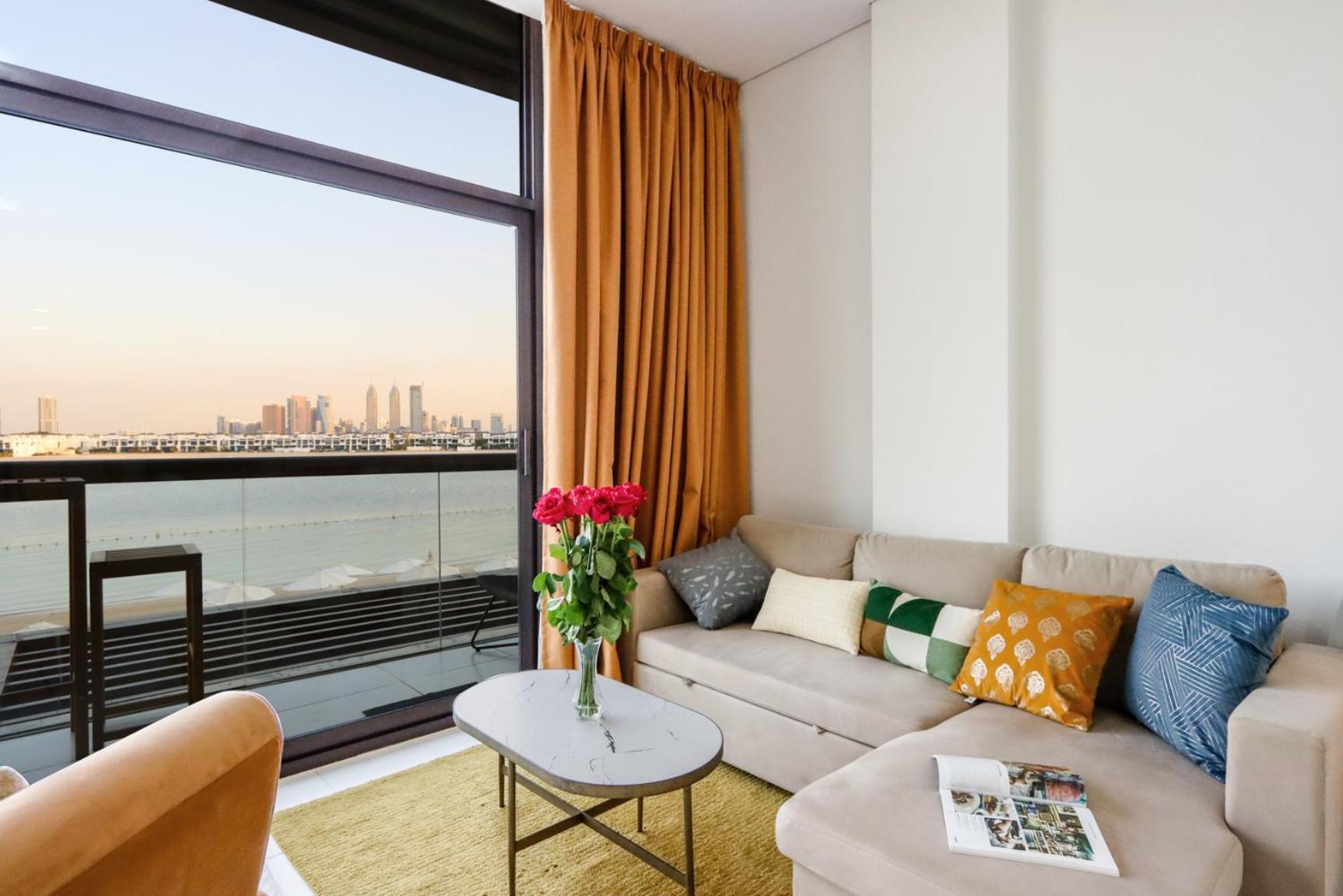 Apartment Livbnb Seaside In Palm Jumeirah With Private Terrace And Direct Access To Nakheel Mall *