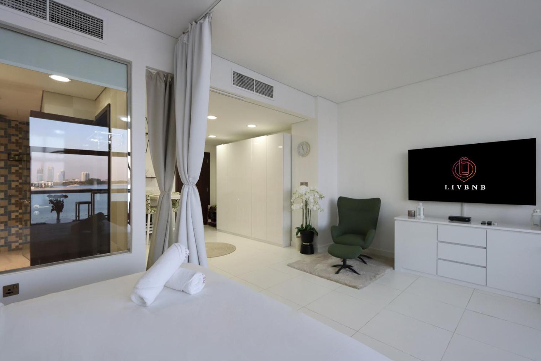 Livbnb Seaside In Palm Jumeirah With Private Terrace And Direct Access To Nakheel Mall