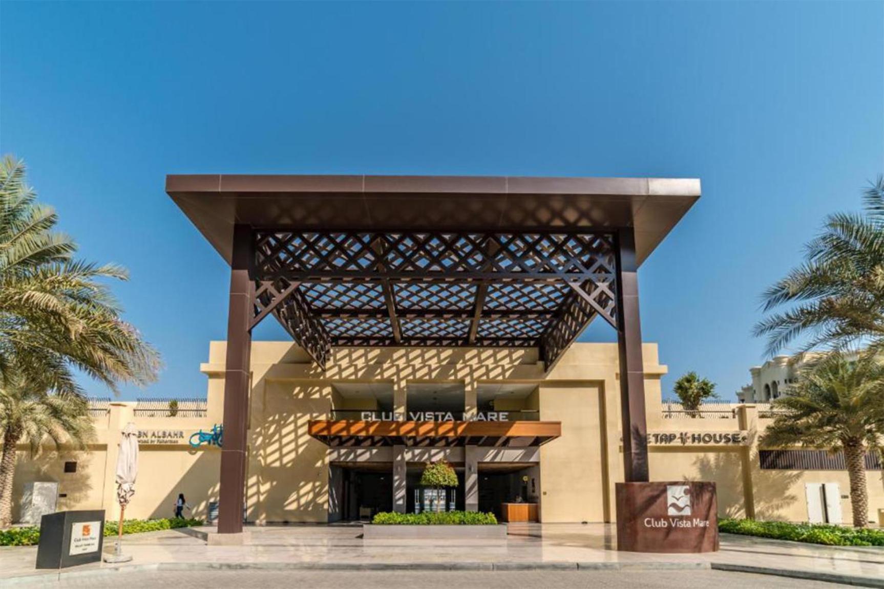 Apartment Livbnb Seaside In Palm Jumeirah With Private Terrace And Direct Access To Nakheel Mall Dubai