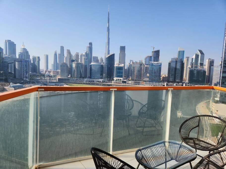 Lux Marasi Moods 2bd 7px Burj Khalifa & Canal Views * Dubái