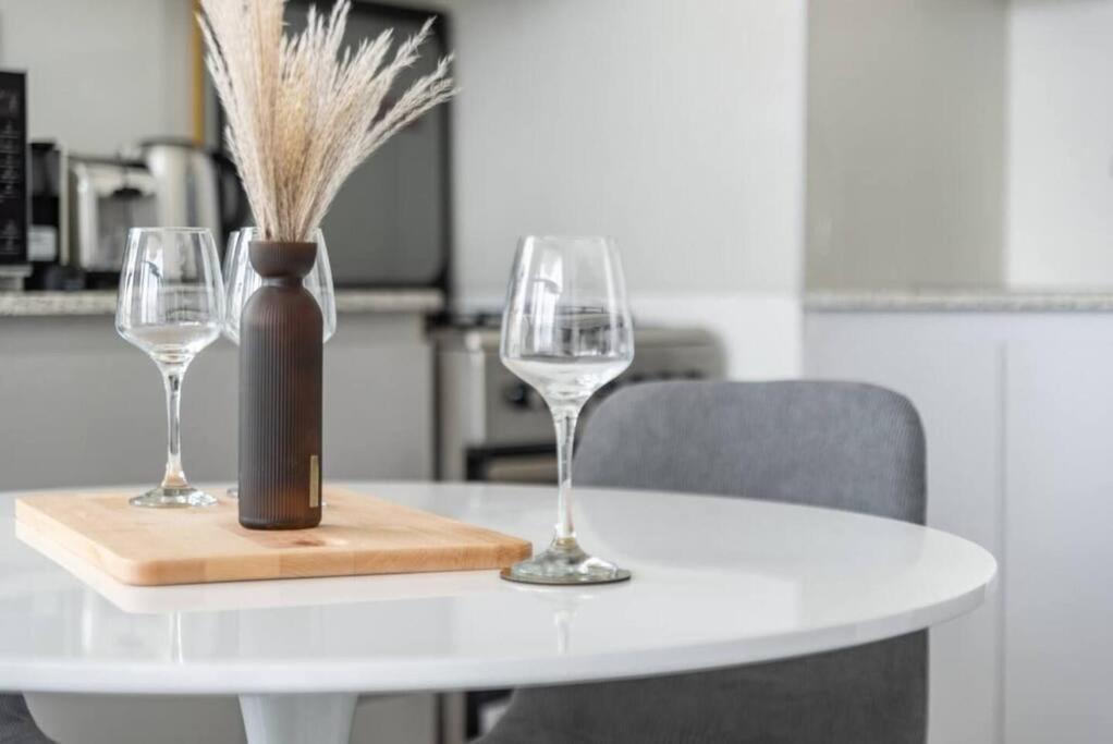 Lux Marasi Moods 2bd 7px Burj Khalifa & Canal Views Apartamento *