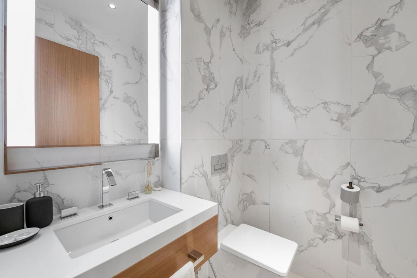 Stonetree - Luxury 1br With High-class Building Facilities Appartement Dubaï