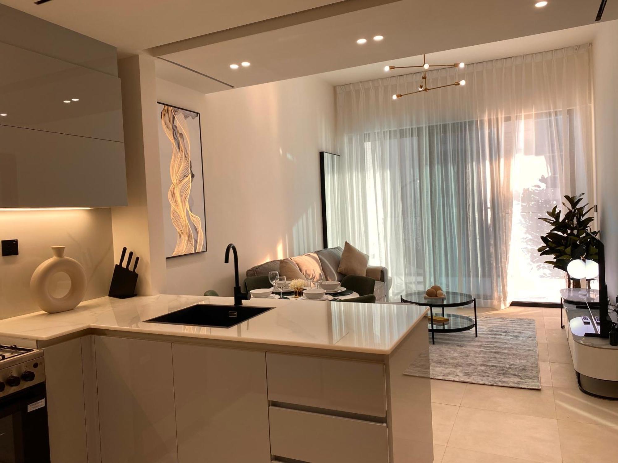 Luxury Binghatti Canal View In Business Bay * Dubaï