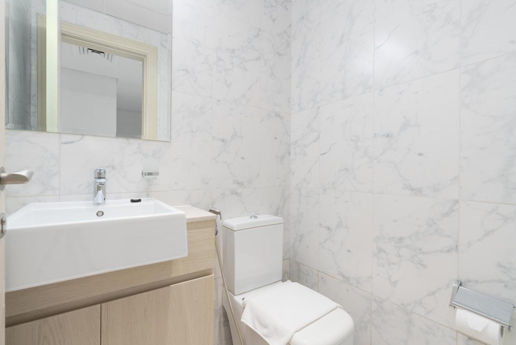 Modern 1-bedroom In Family-friendly With Swimming Pool, Gym & Free Parking. Appartement *