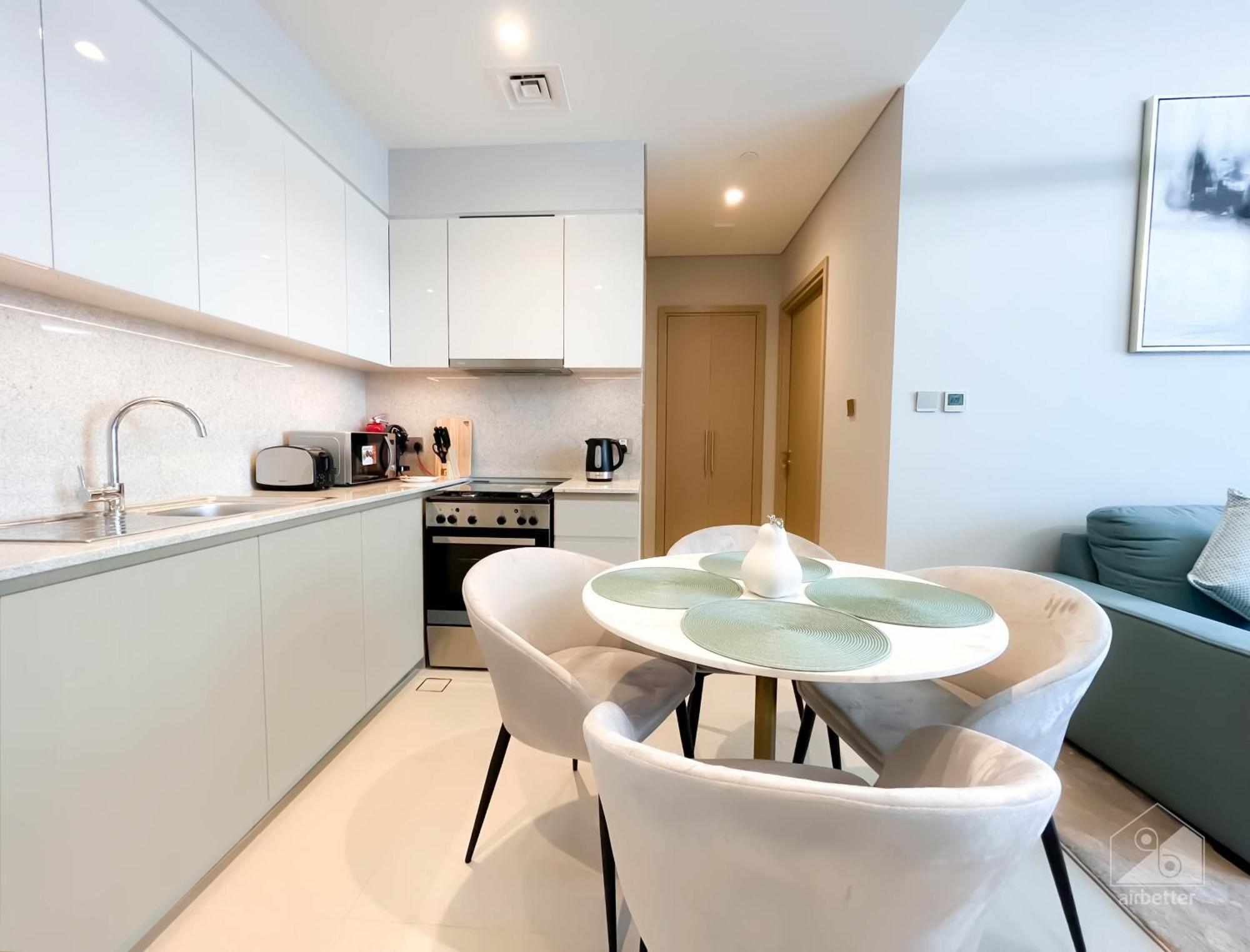 Luxury Burj Royale With Balcony & View Downtown Apartment *