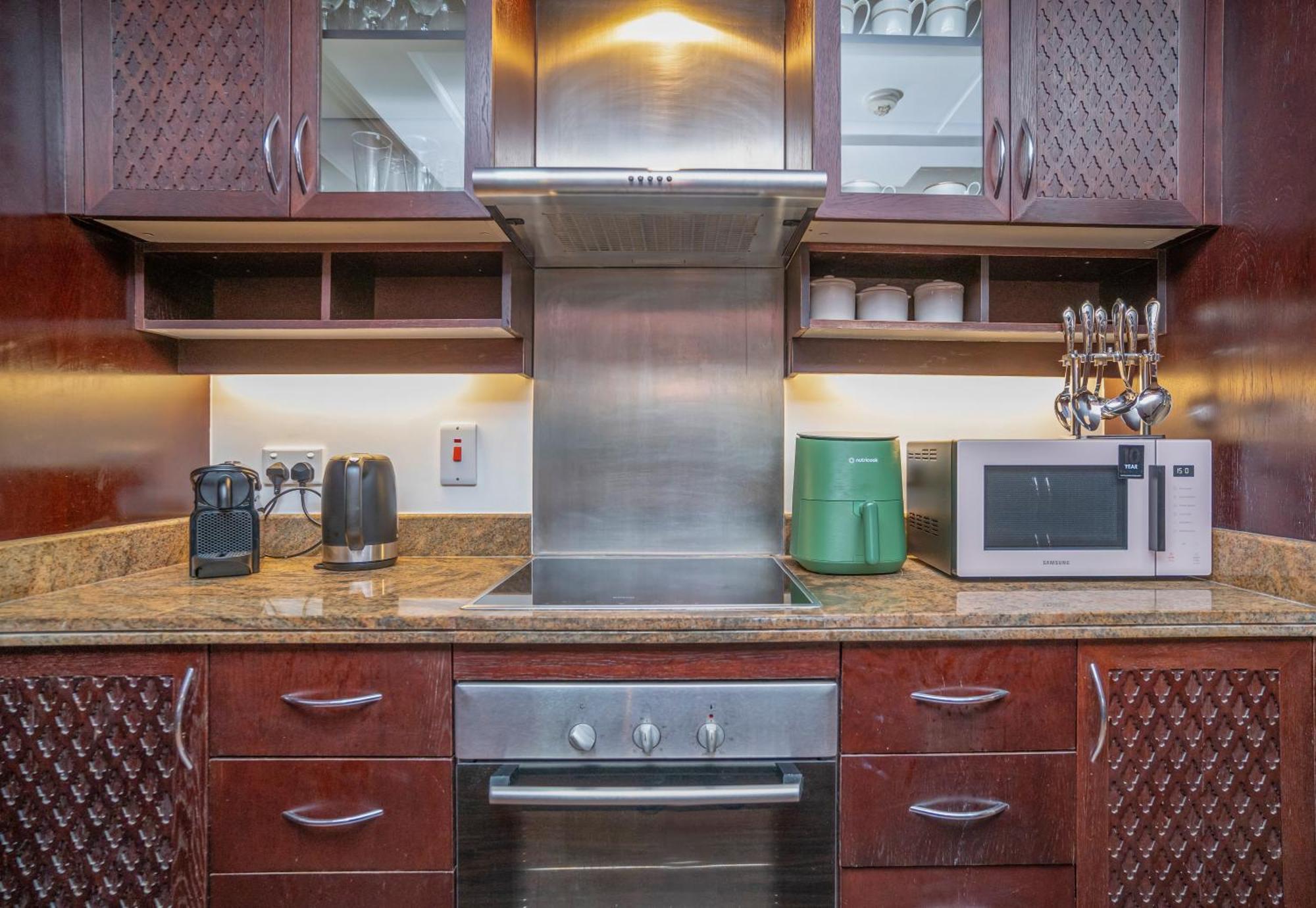 Homesgetaway-the Residences Tower 1 3br Downtown-emaar Dubái