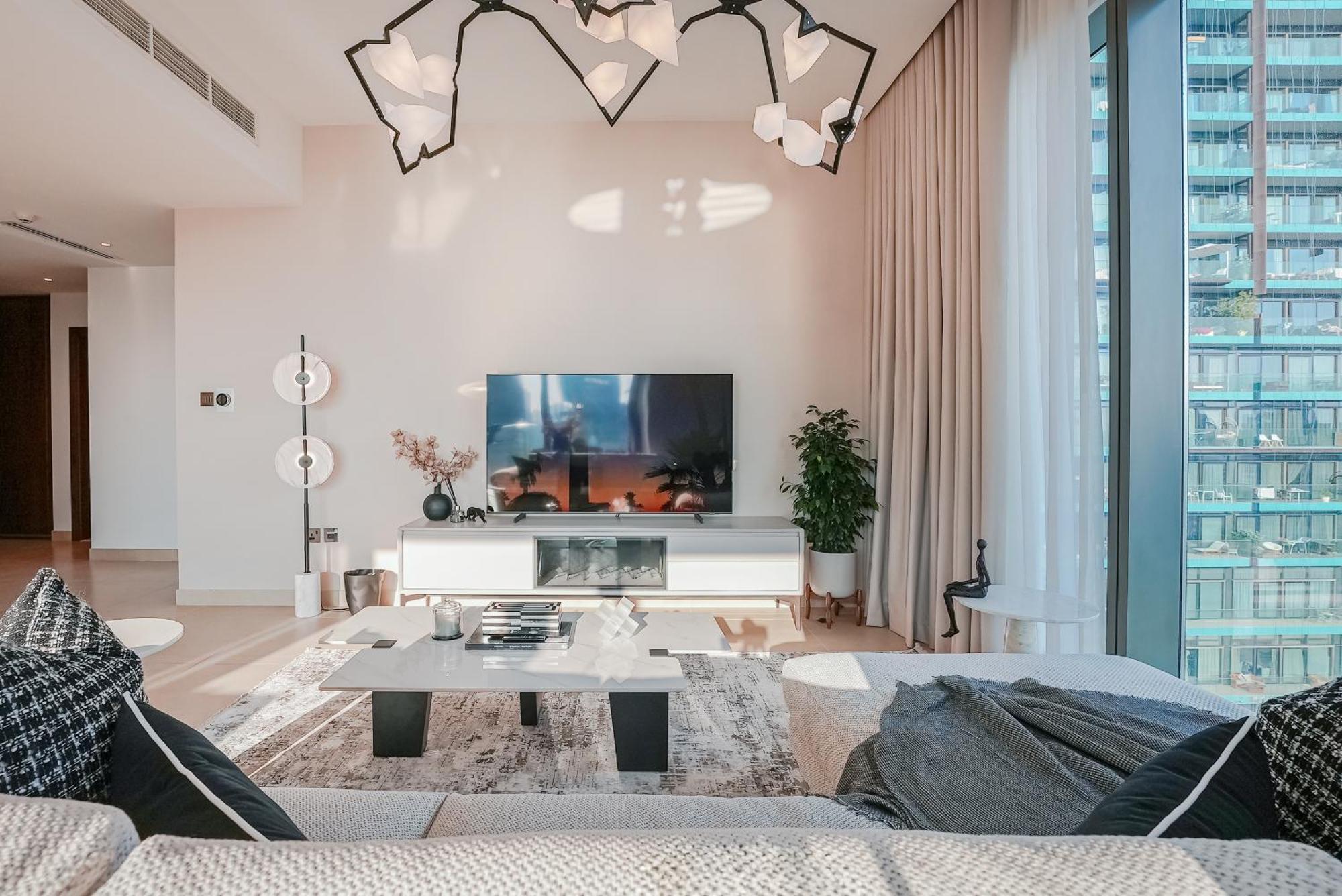Apartamento Luxe Living: Spacious Waterfront 2br In Marina Gate