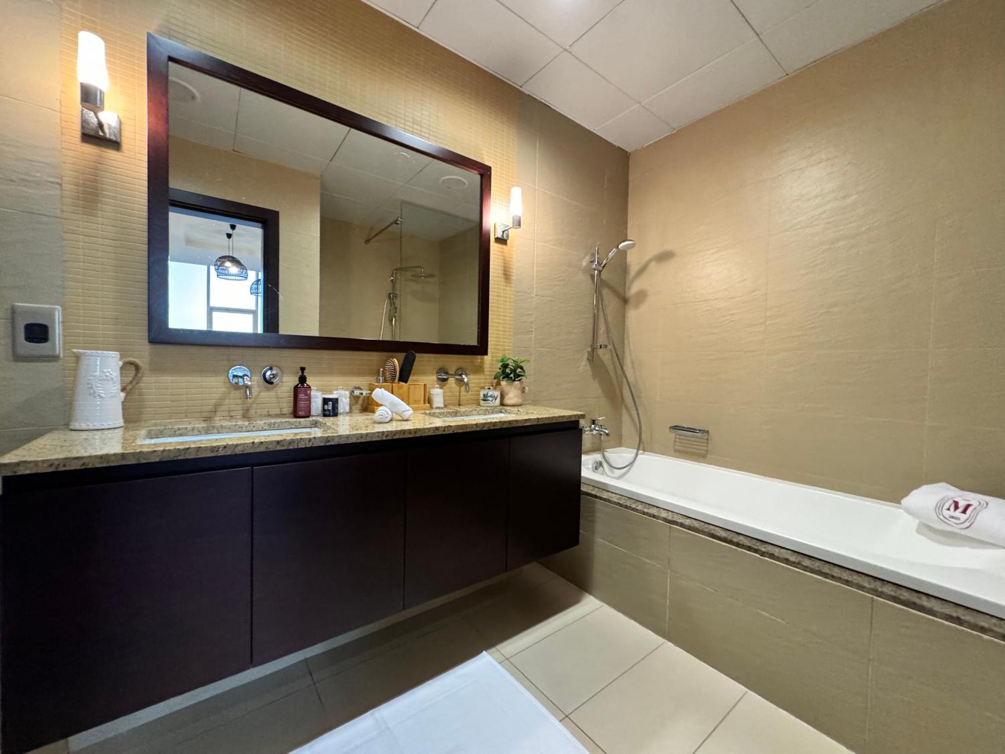 Manzil - 3br In Palm Jumeirah With Private Access & Sea View Dubái