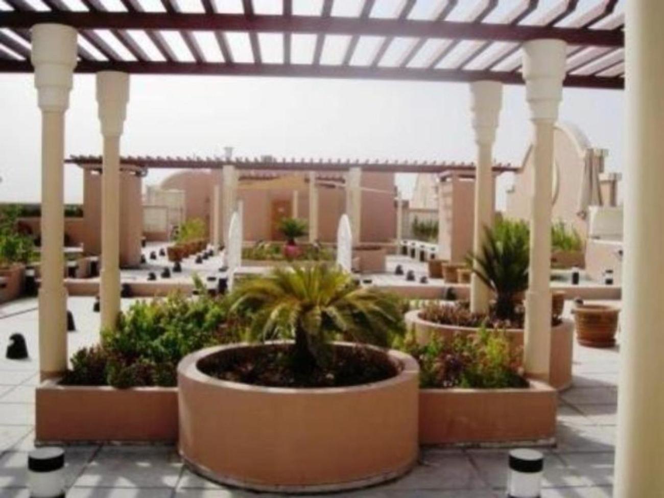 Appartement Huge Entire For With Free Pool, Steam & Sauna , *