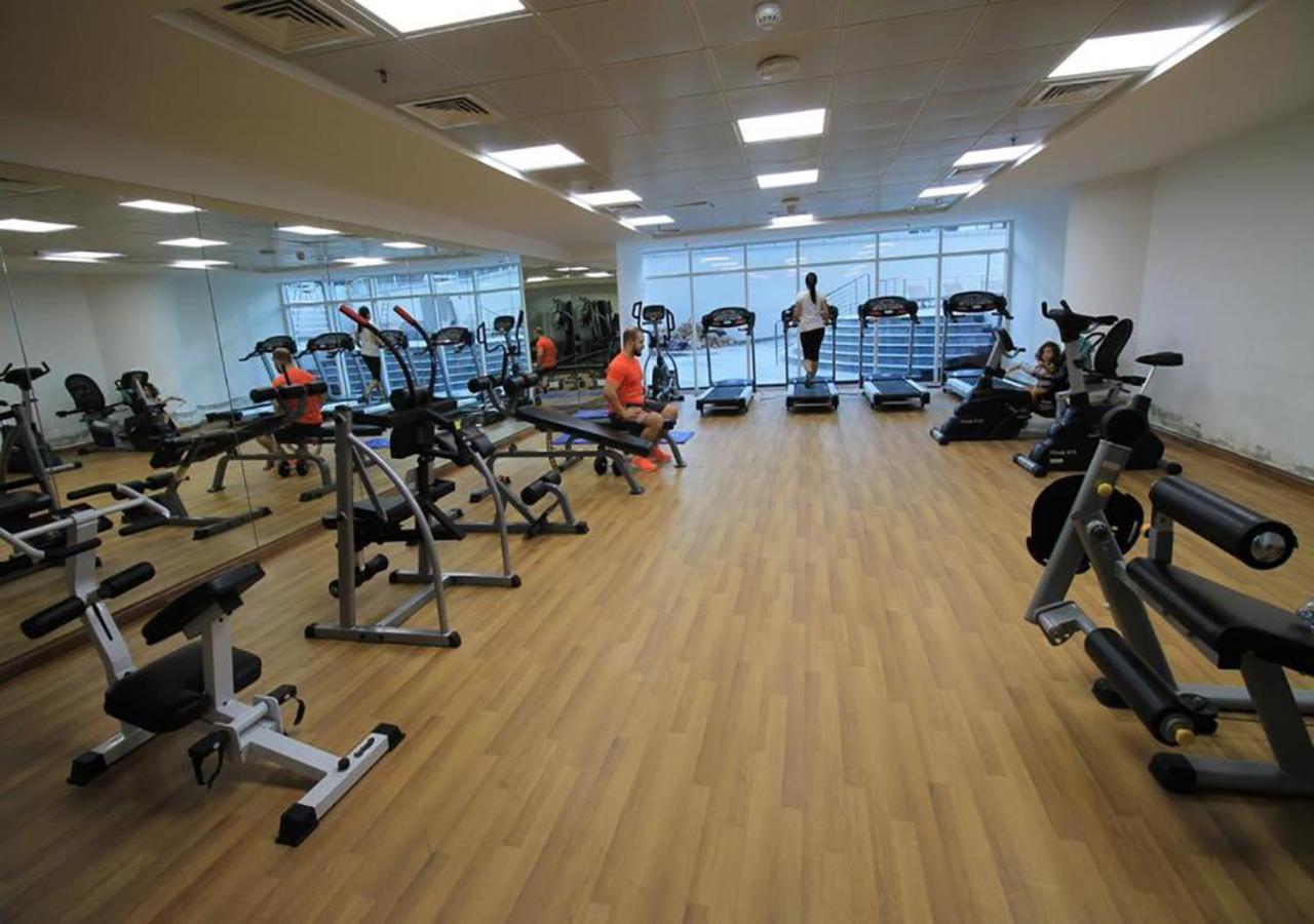 Appartement Walk To The Beach Or Enjoy The Amazing View From The Balcony Dubai