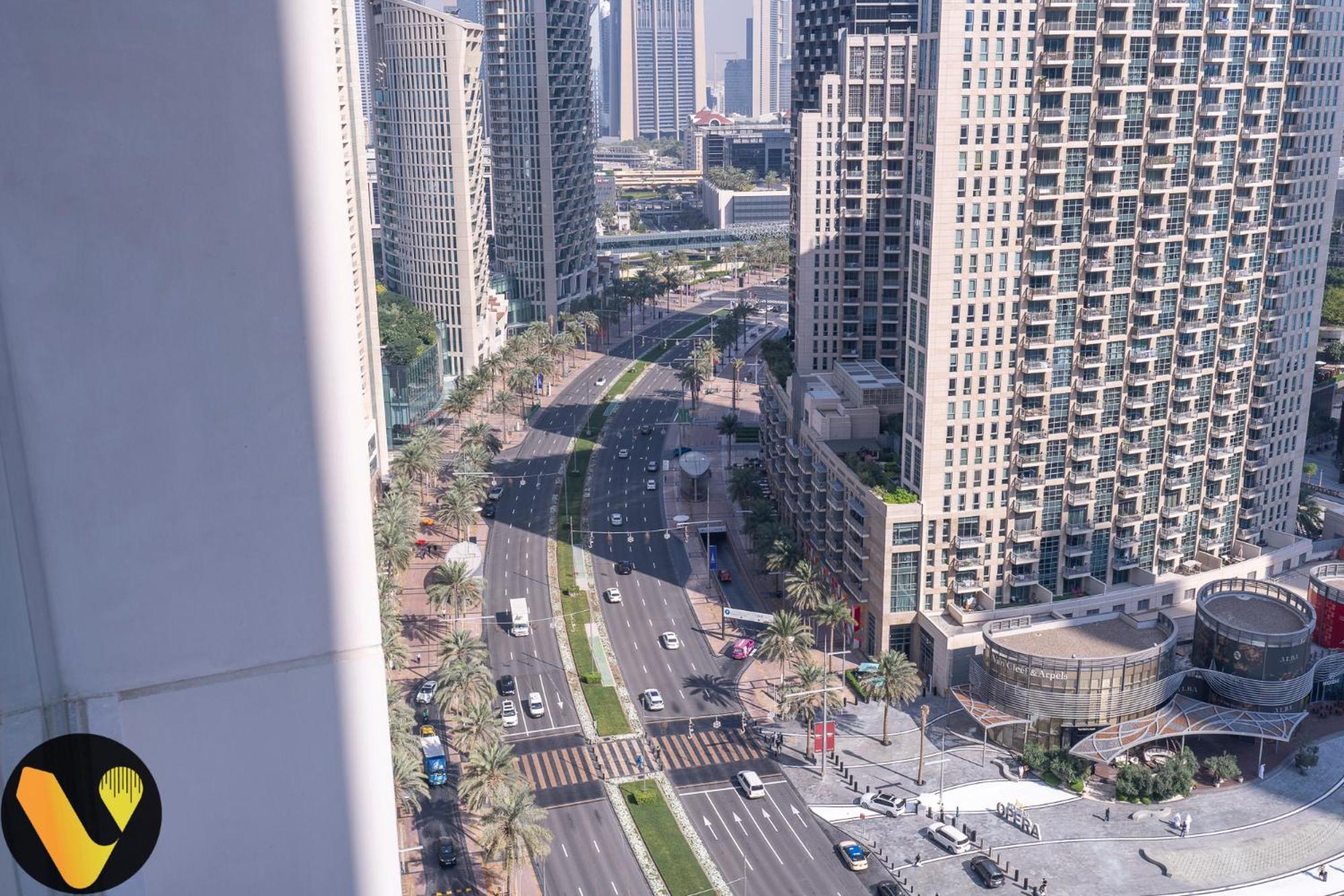 Vogue Downtown Opera District By Emaar Apartment