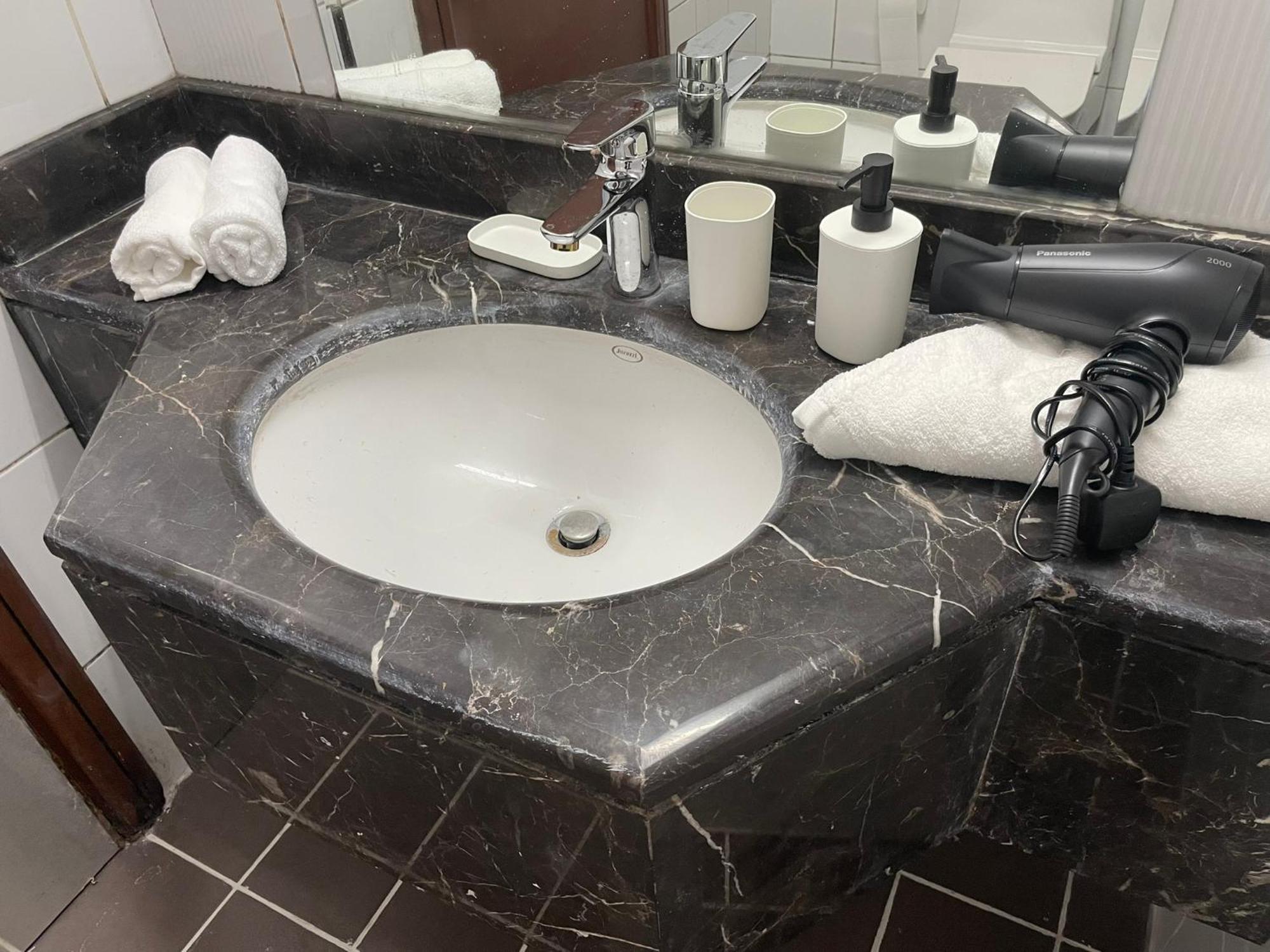 Apartment Close To Burj Khalifa And Downtown *