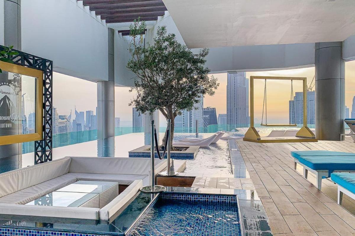 Magical With Rooftop Pool & Burj Khalifa View Appartement