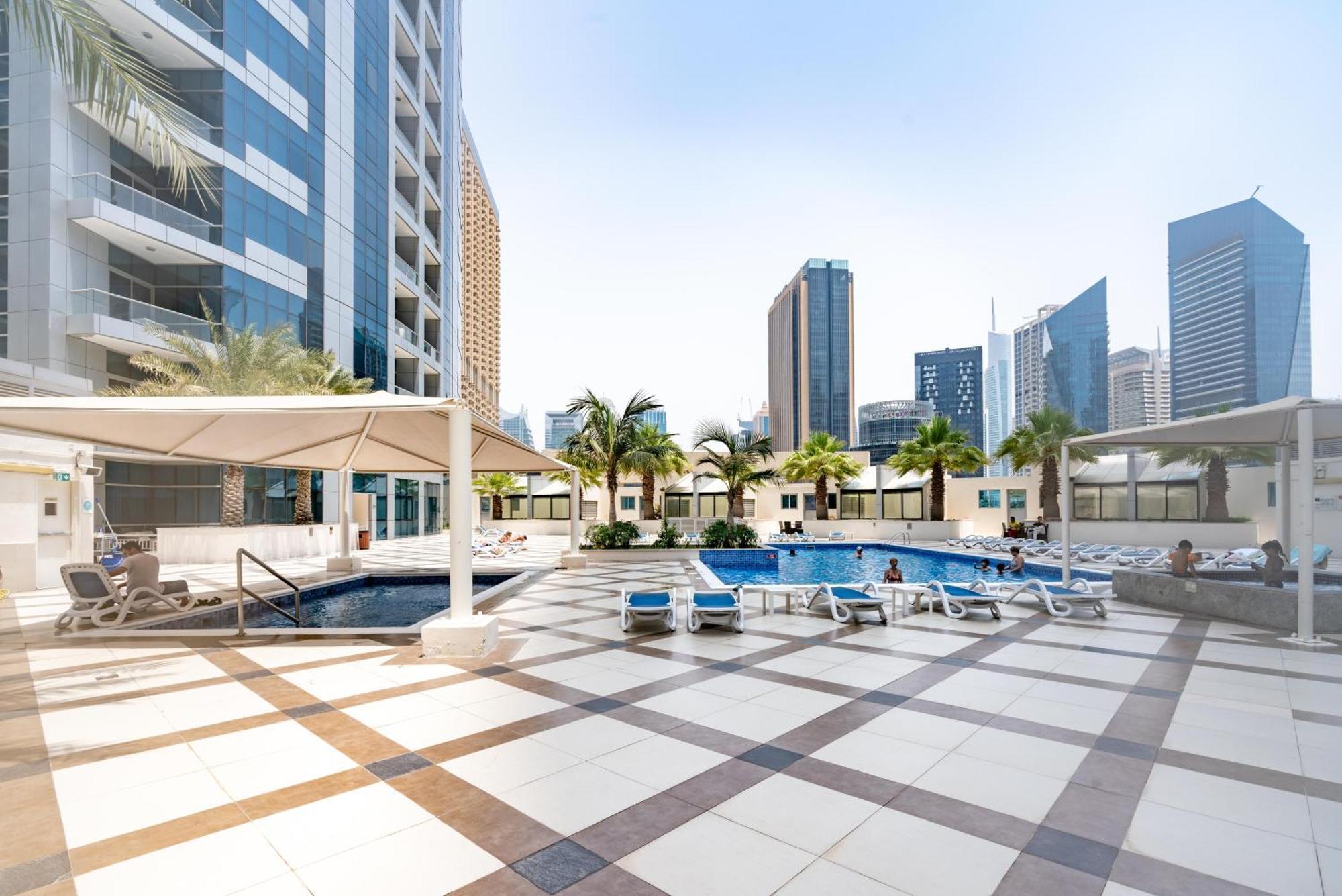 Ultimate 1 Bedroom Marina Views Location In The Heart Of Marina Perfect Vacation Near Marina Jbr Dubai