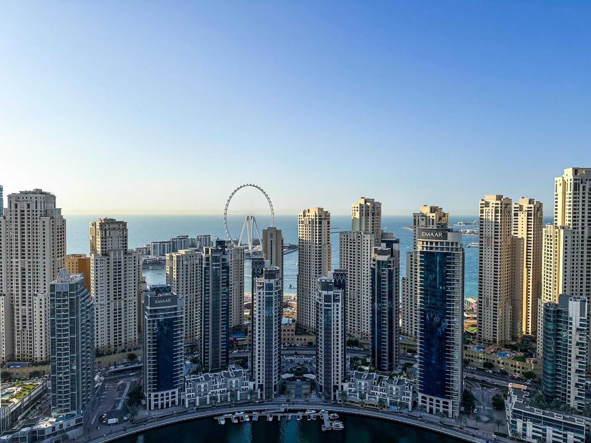 Vida Marina & Yacht Club , And Residences , Luxurious 2br Lägenhet