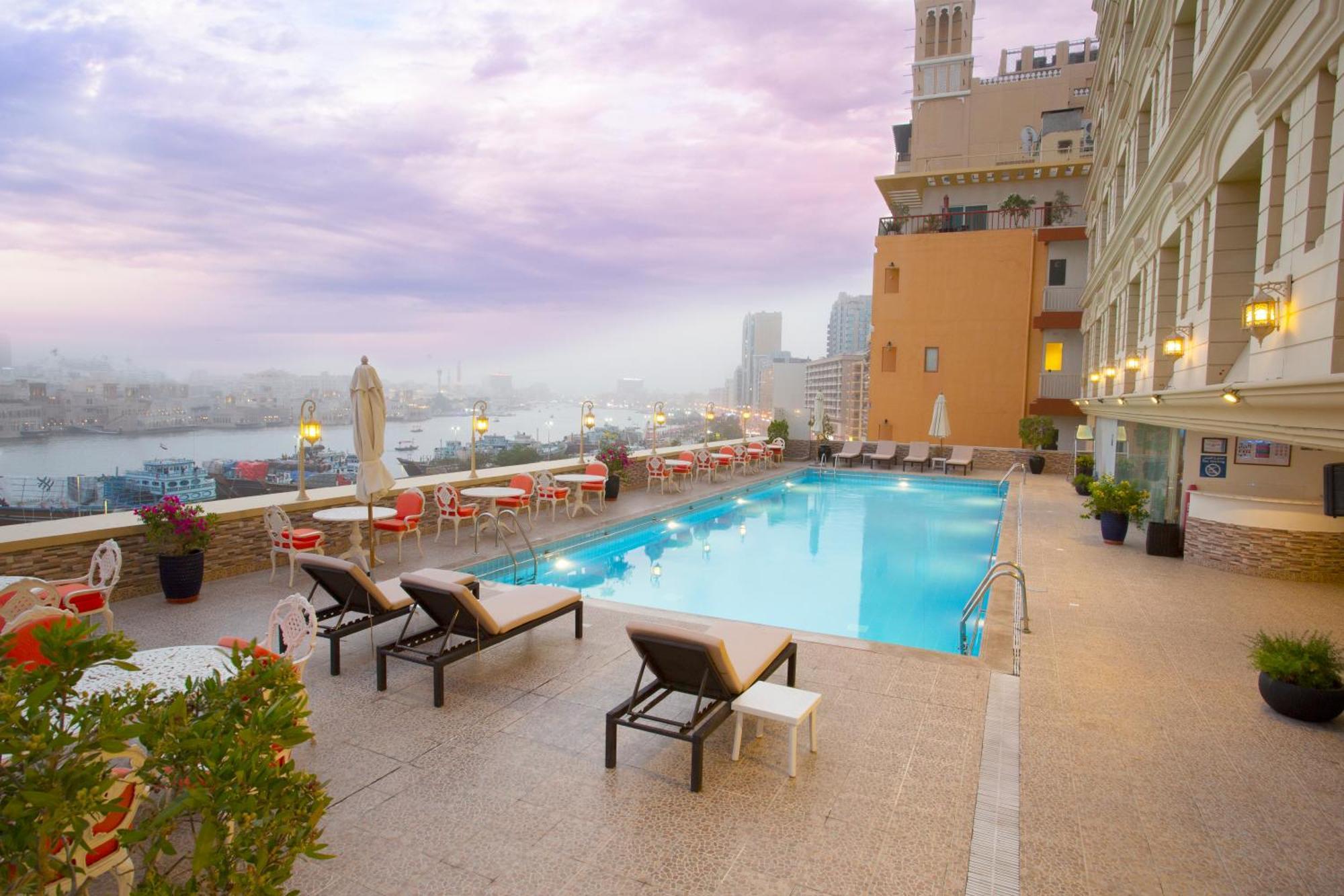 Carlton Tower 4*