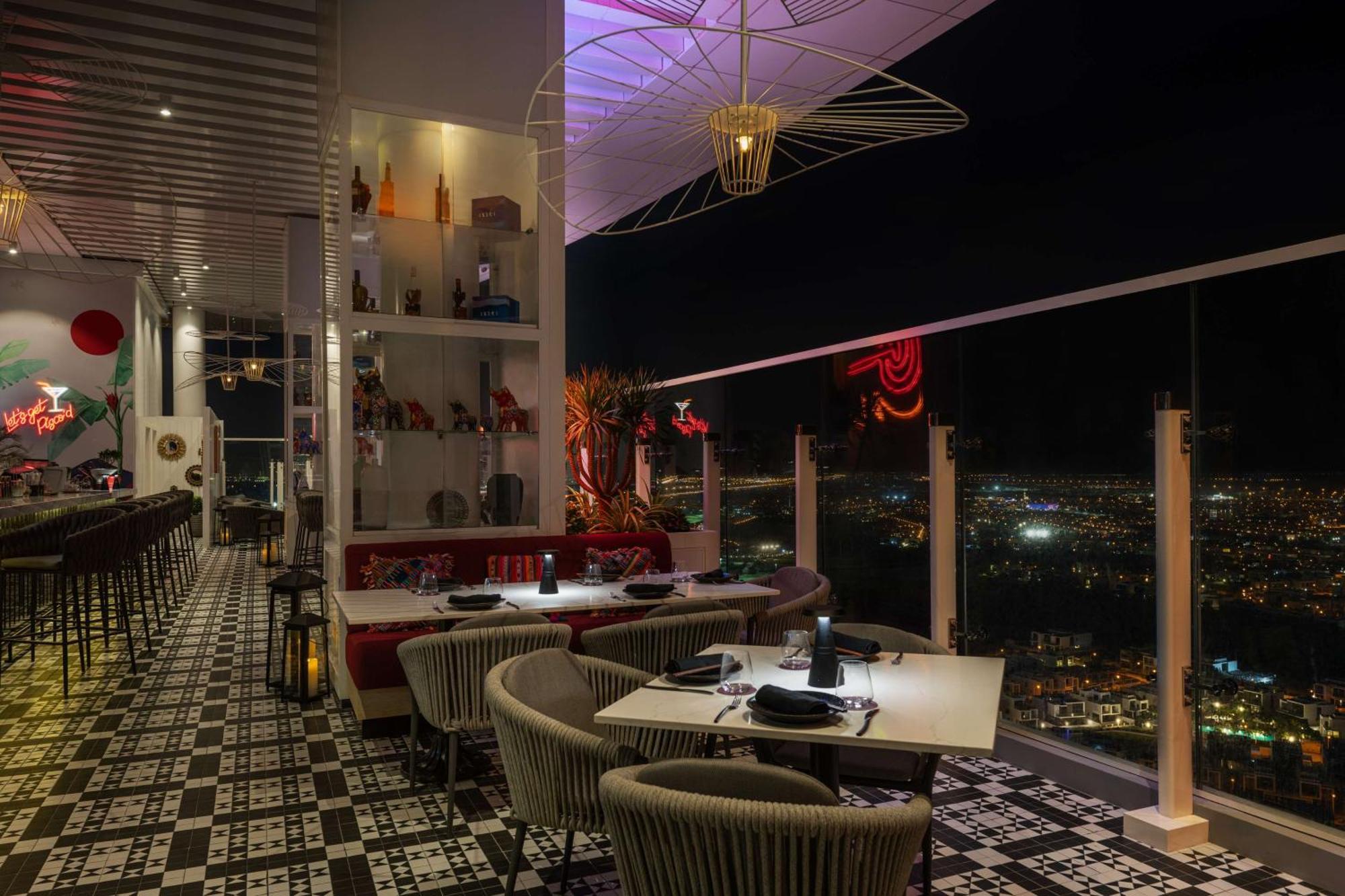 Radisson Damac Hills 4*