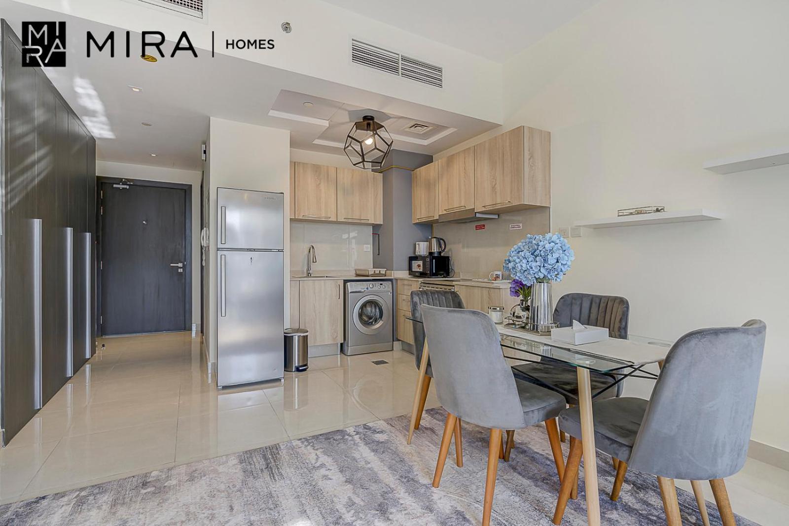 Mira Homes - Lovely In Ag Tower With Free Parking Apartamento *