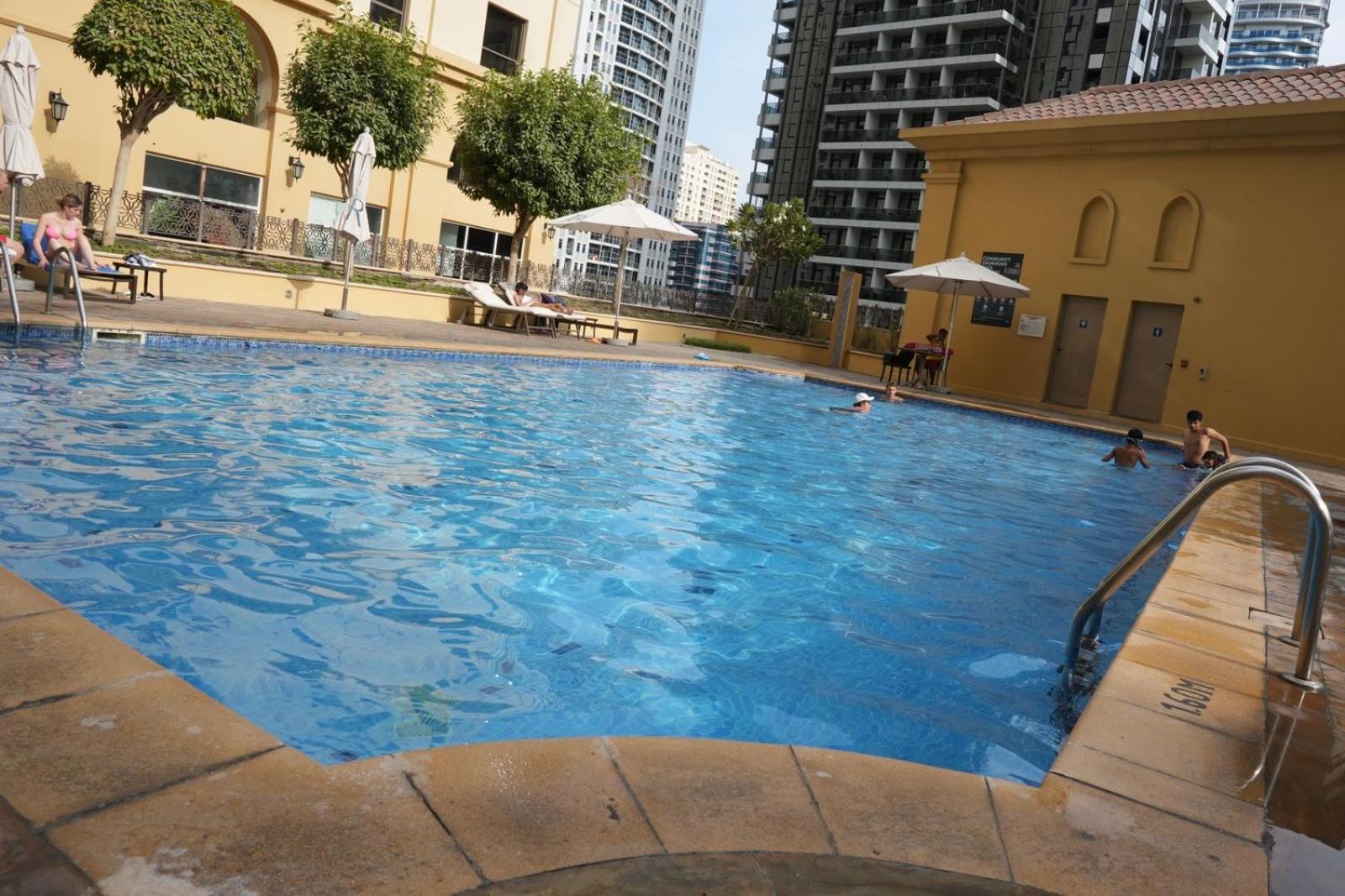 Hostal Shams Murjan Jbr Dubái