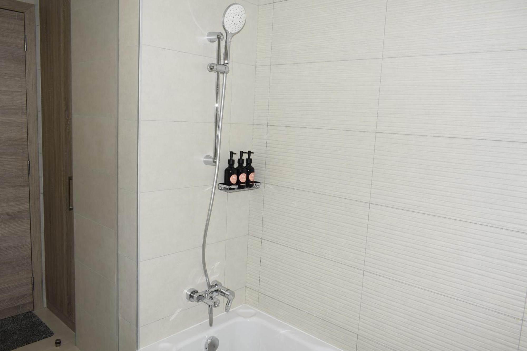 Easygo - Al Multaqa Mirdif Hills Apartamento *