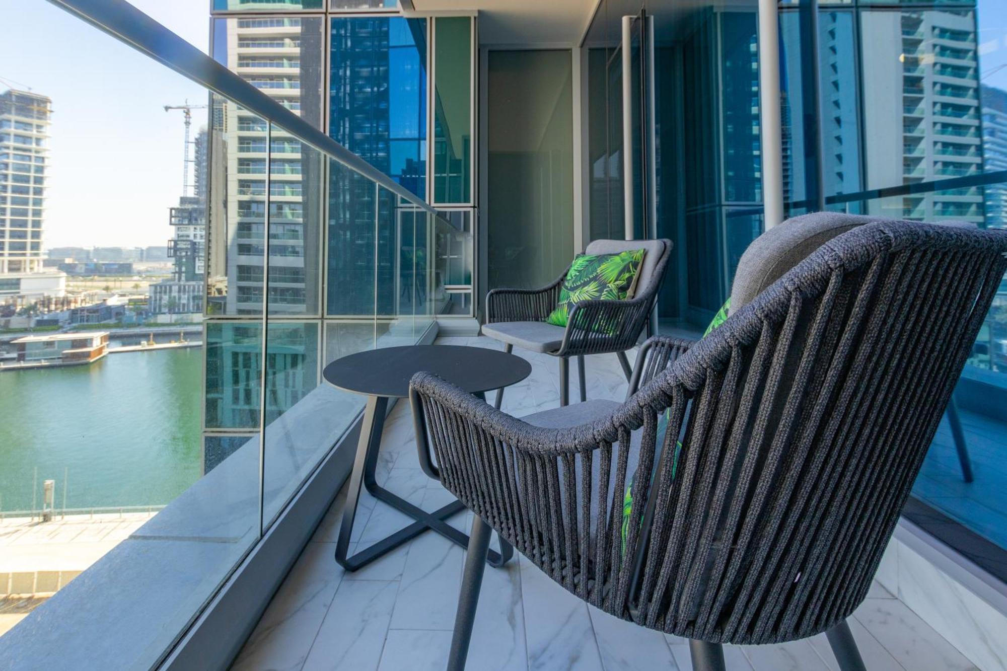 Homesgetaway - Contemporary 1 Bedroom In J One Dubaï