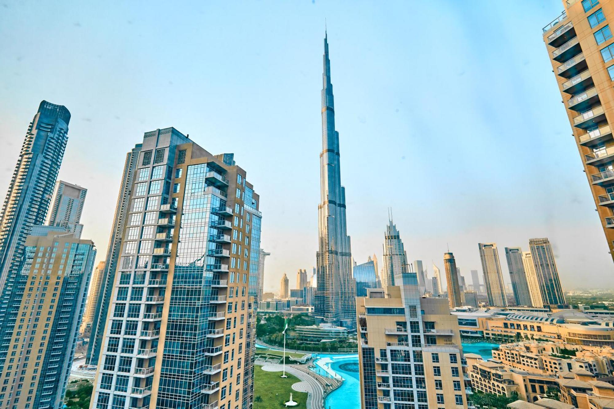 Burj Khalifa Front View & Fountain View Island Paradise 2br Luxury Burj Residences Golden Homes * Dubai