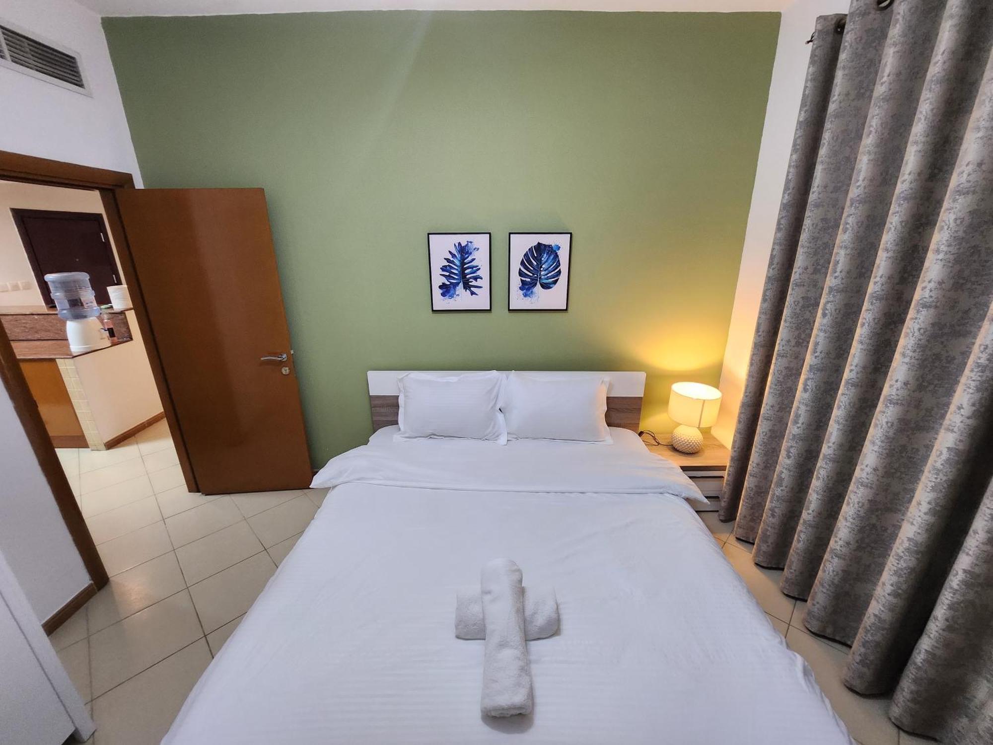 Royal Residence, Heart Of Marina Apartment *