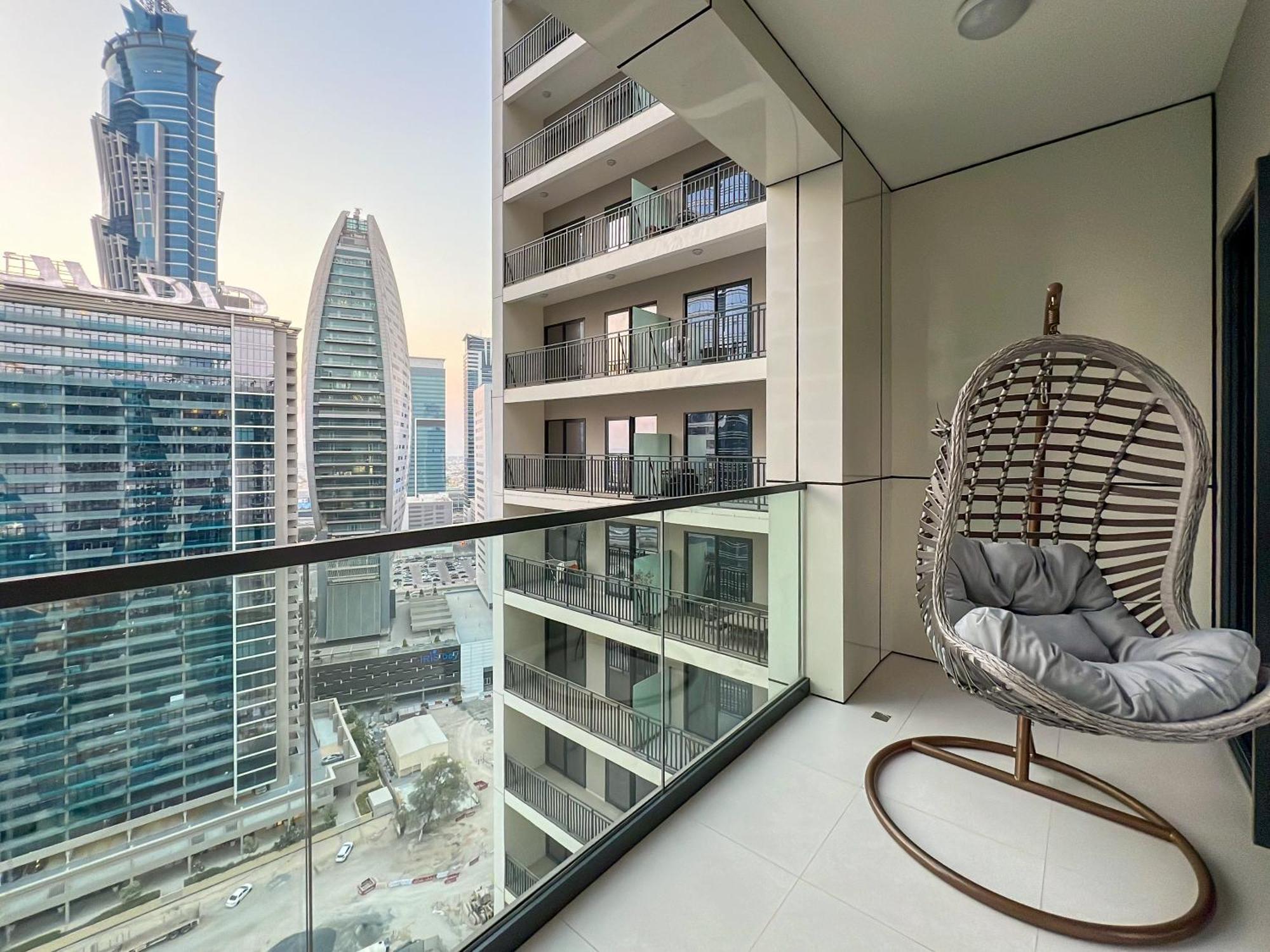 Lägenhet Keyrock Living - 1 Bedroom - Business Bay - Near Metro Station - Zada Tower Dubai
