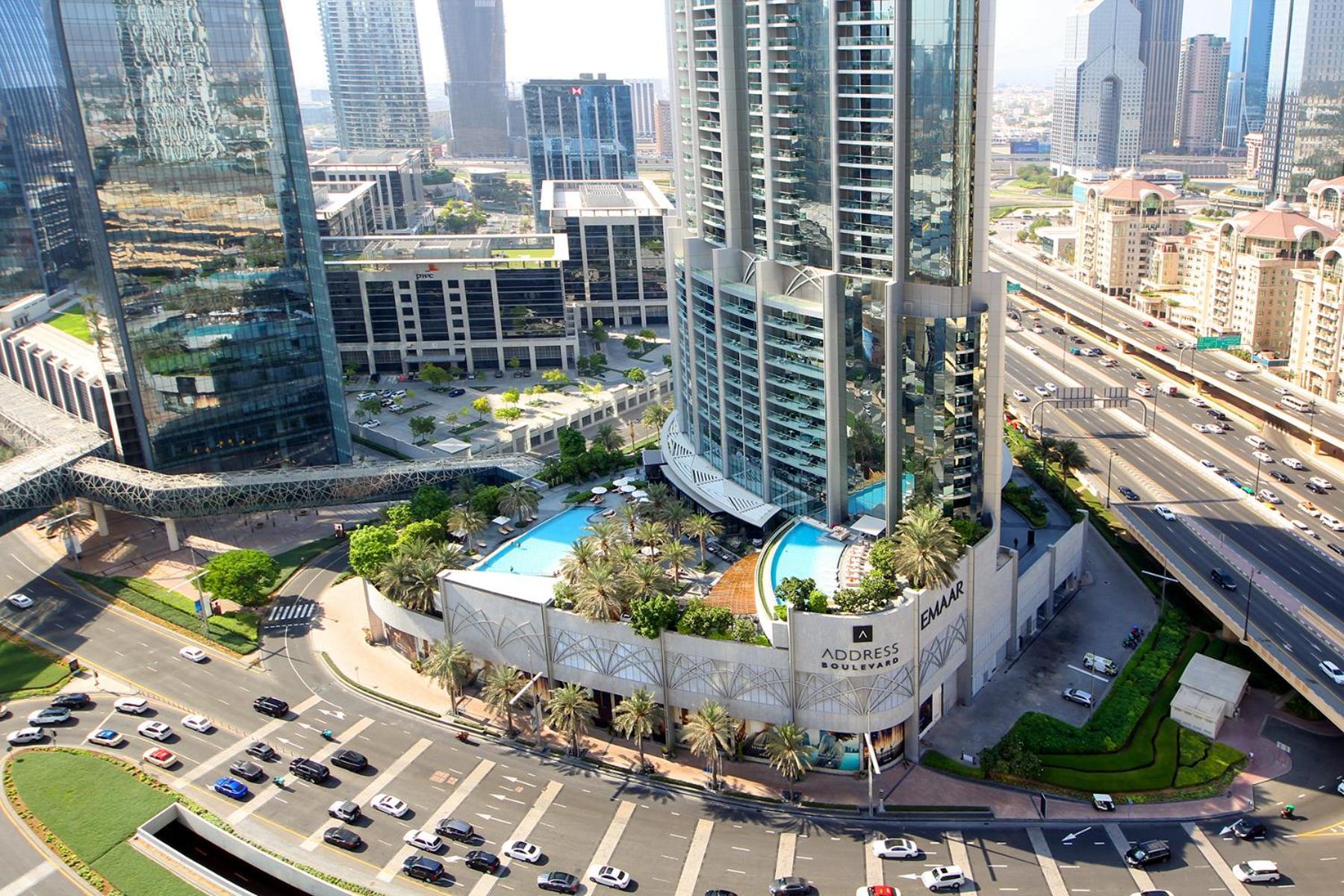 Partial Burjkhalifa Studio, Interconnecting To Mall
