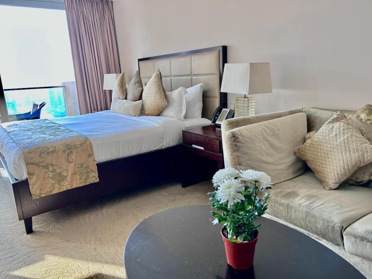 Luxury Address Res Dubaimarina Studio1 Frank&frank Bed and breakfast *