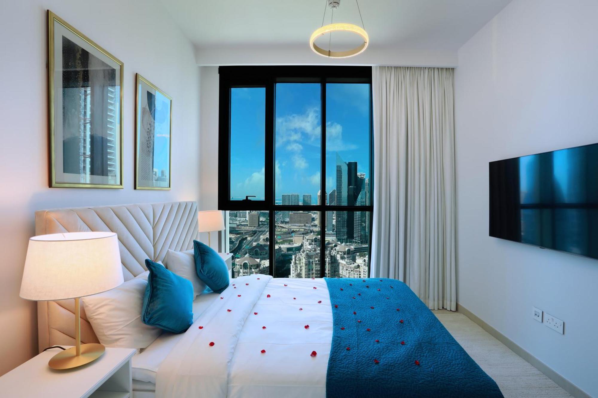 Apartment Elegant With Direct Access To Mall *
