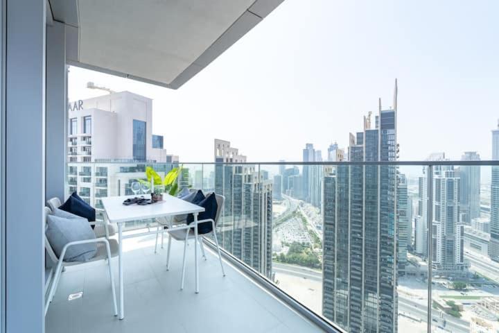 Appartement Vogue Downtown - Opera Grand - Burj Khalifa & Fountain Views Dubai