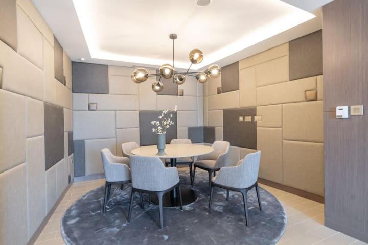 Appartement Vogue Downtown - Opera Grand - Burj Khalifa & Fountain Views