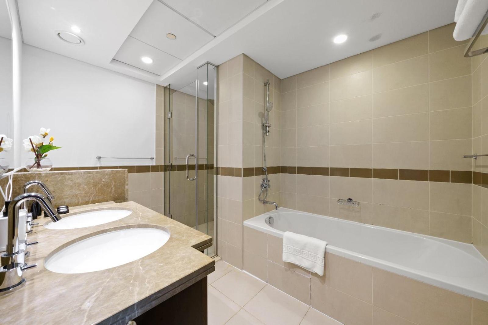 Luxury Burj Khalifa & Fountain View Apt Downtown *