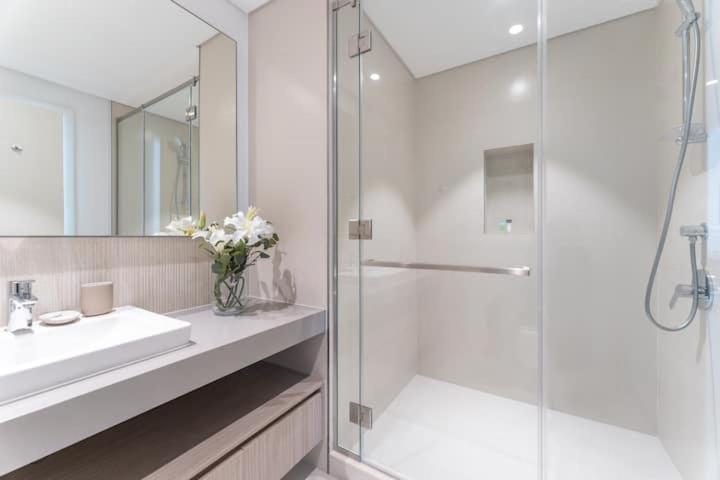 Vogue Waterfront Living - The Grand Creek Harbour Dubaï