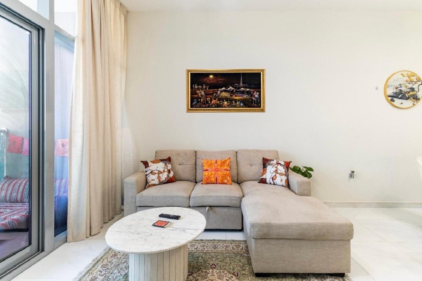 Bright & Cozy, Near Metro & Downtown, Pool, Gym Apartamento