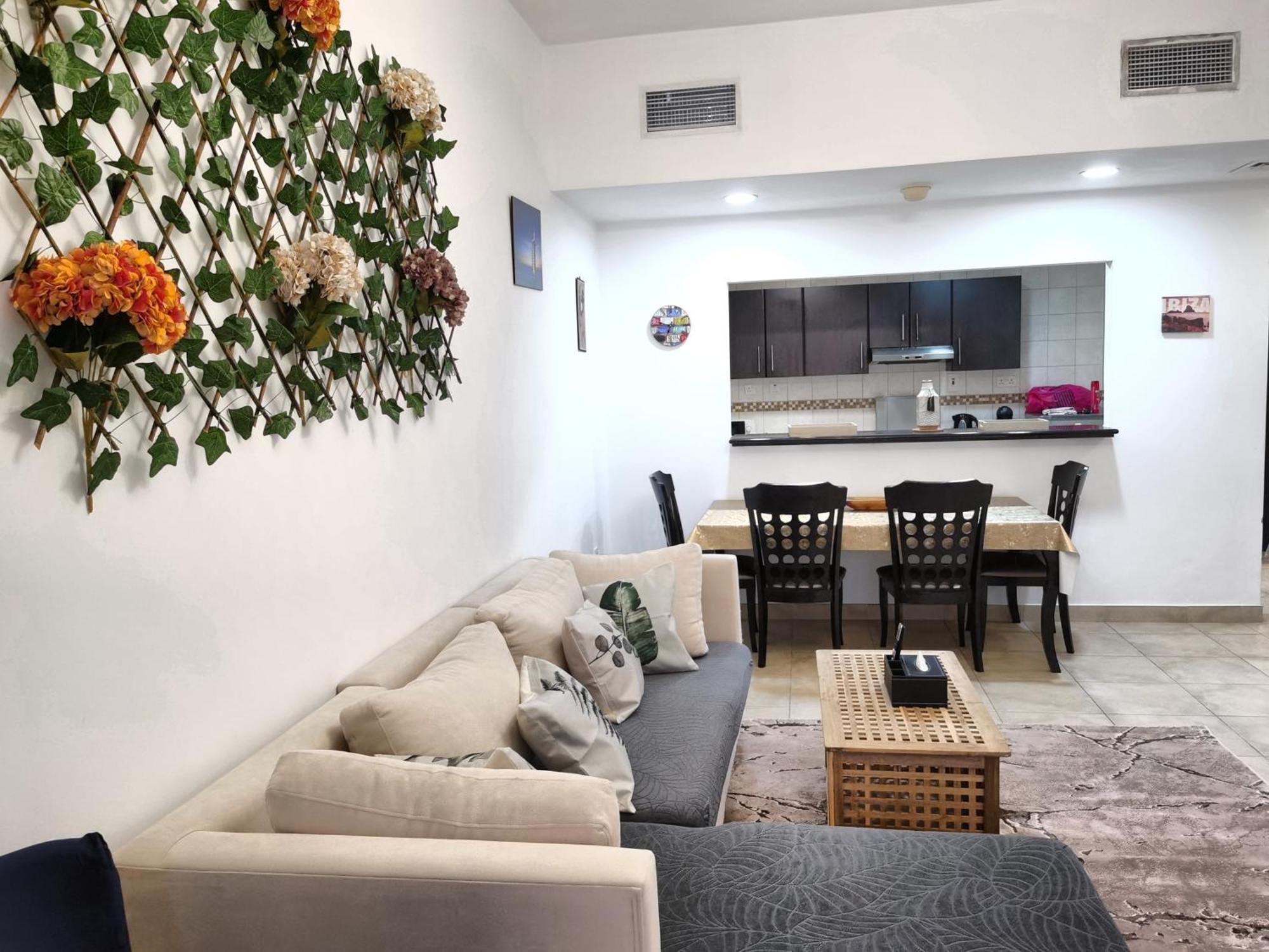 Mamzar Ideal For Families,couples