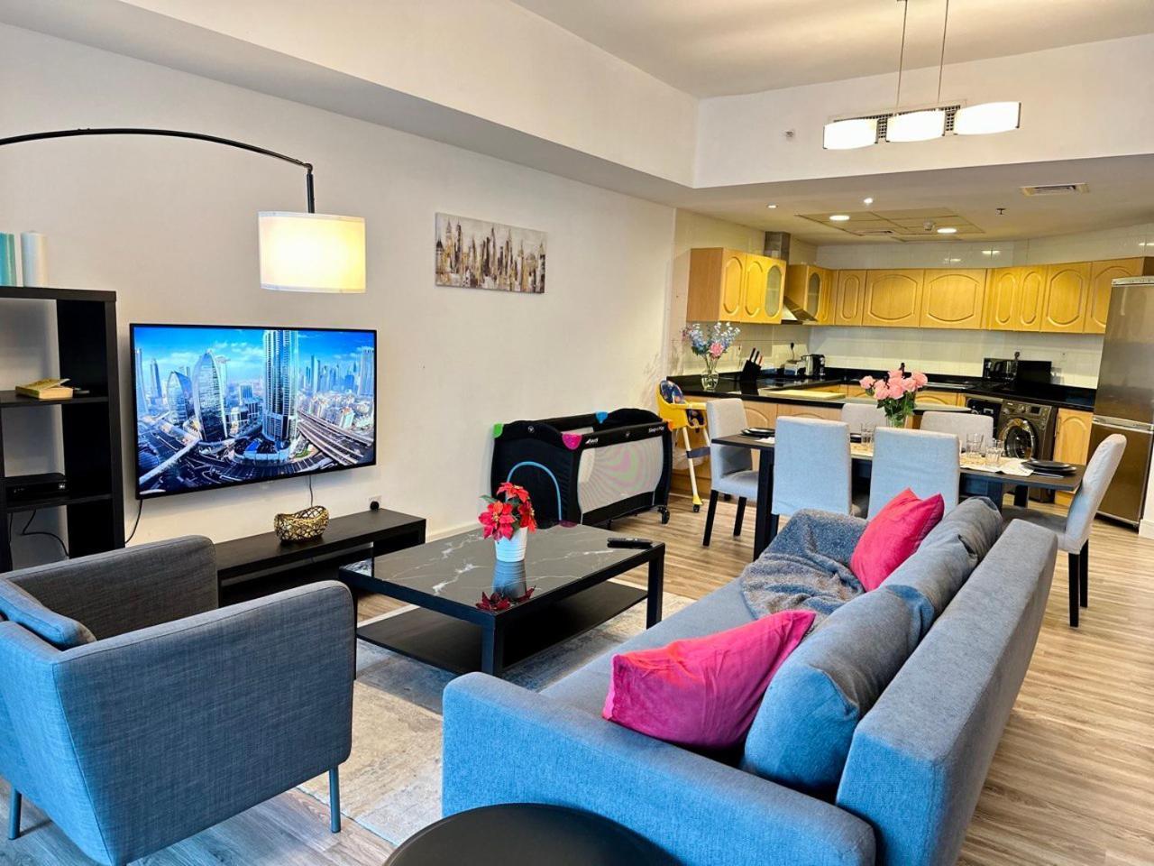 La Buena Vida Homes - Exquisite Spacious Luxe 1br , Full Marina View, Kitchen, 5 Min To Beach, Jbr And Marina Apartment Dubai