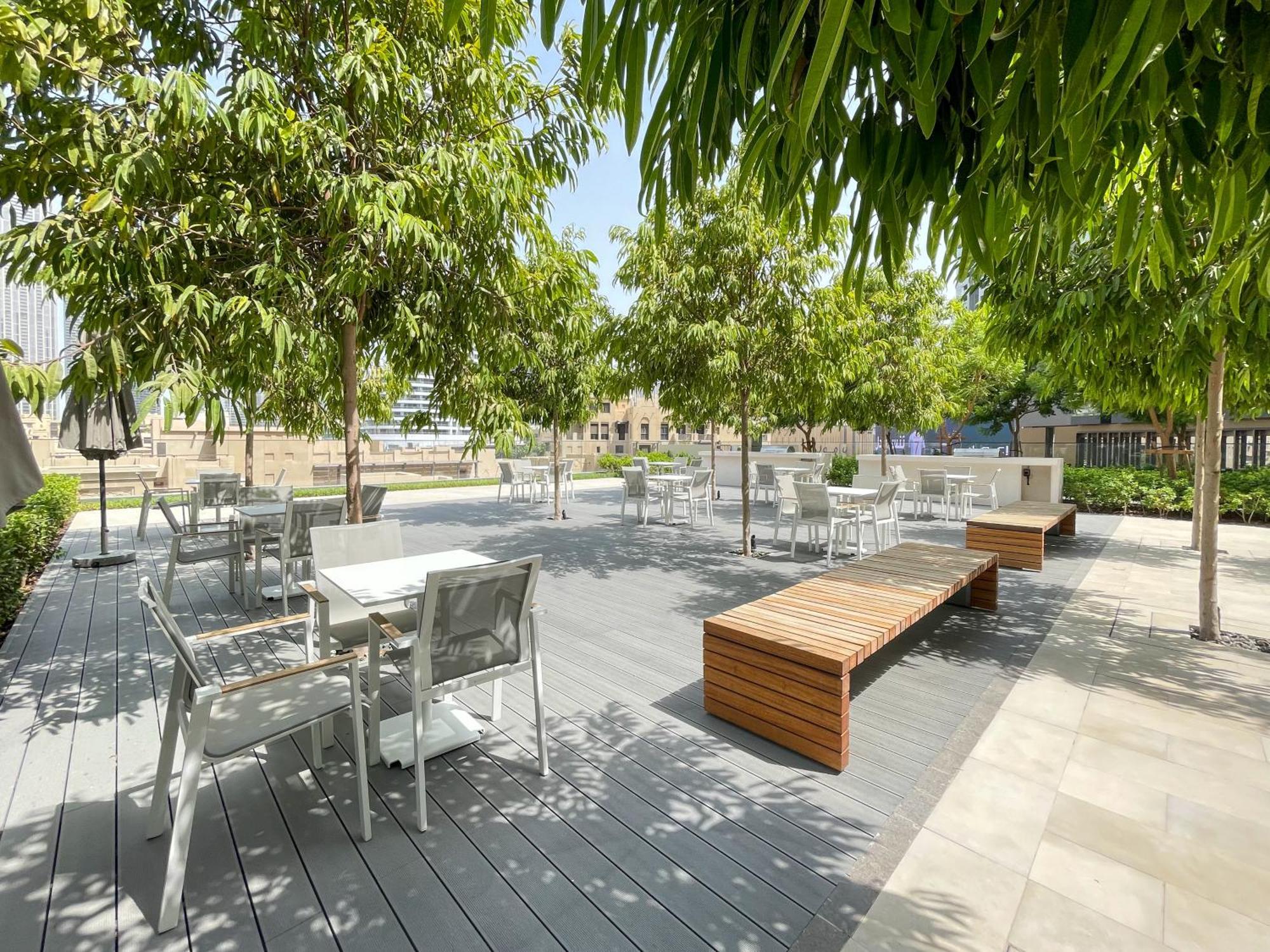 Amazing Next To Mall 160br-2 Apartment