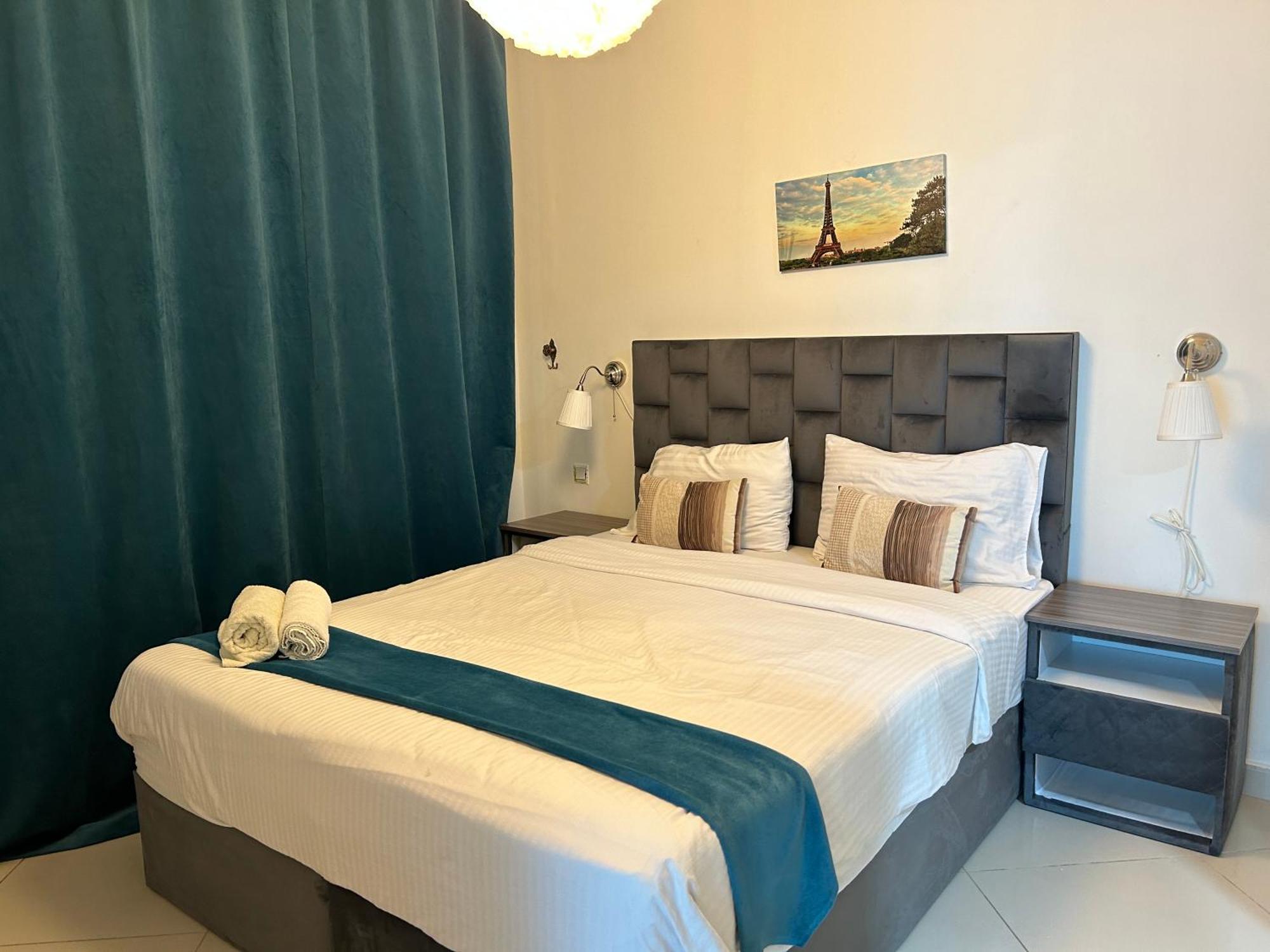 Apartemen Golden Vacation Homes Continental Tower Marina Dubai
